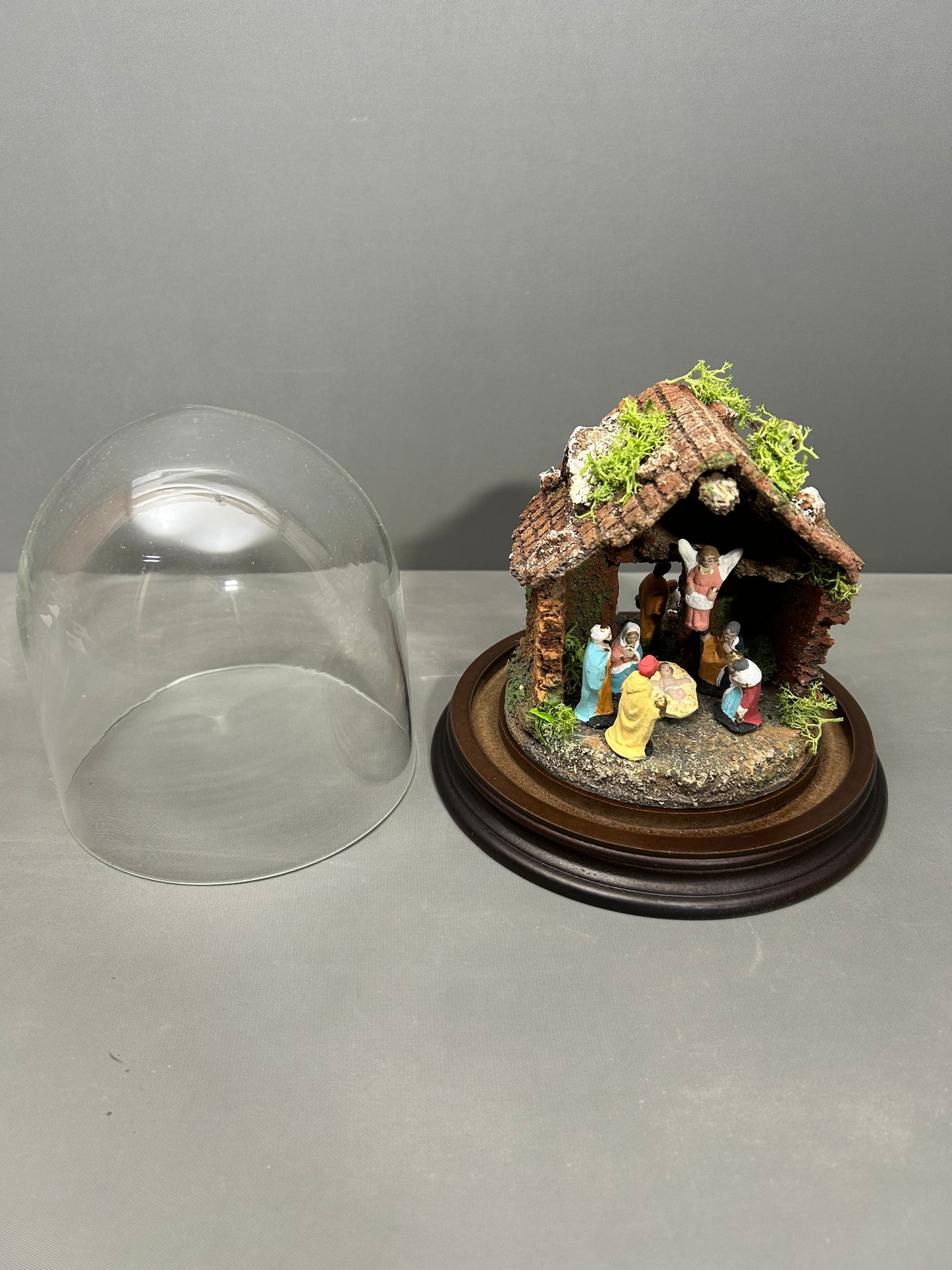 Presepe in campana di vetro mod 0100