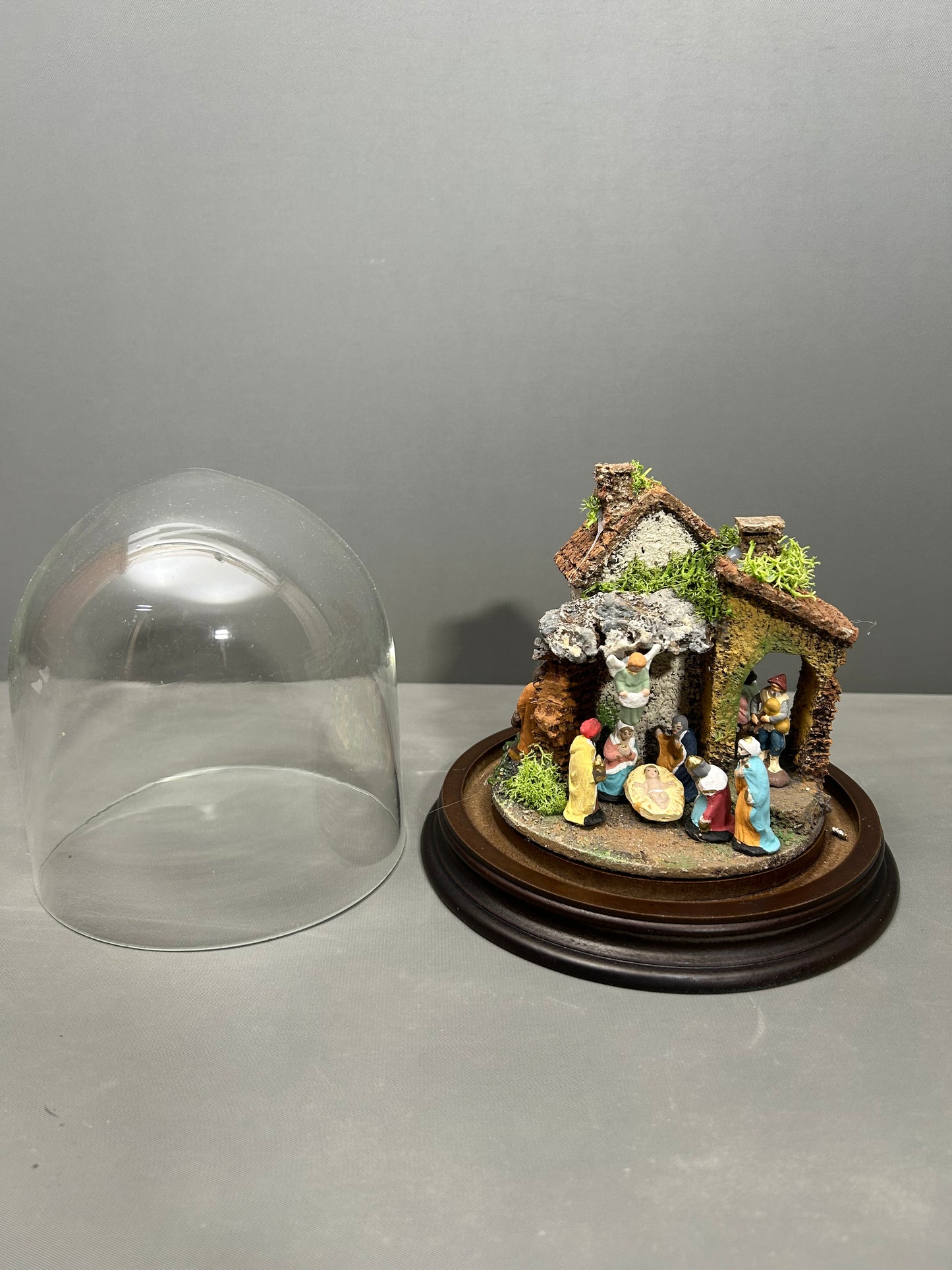 Presepe in campana di vetro mod 0100