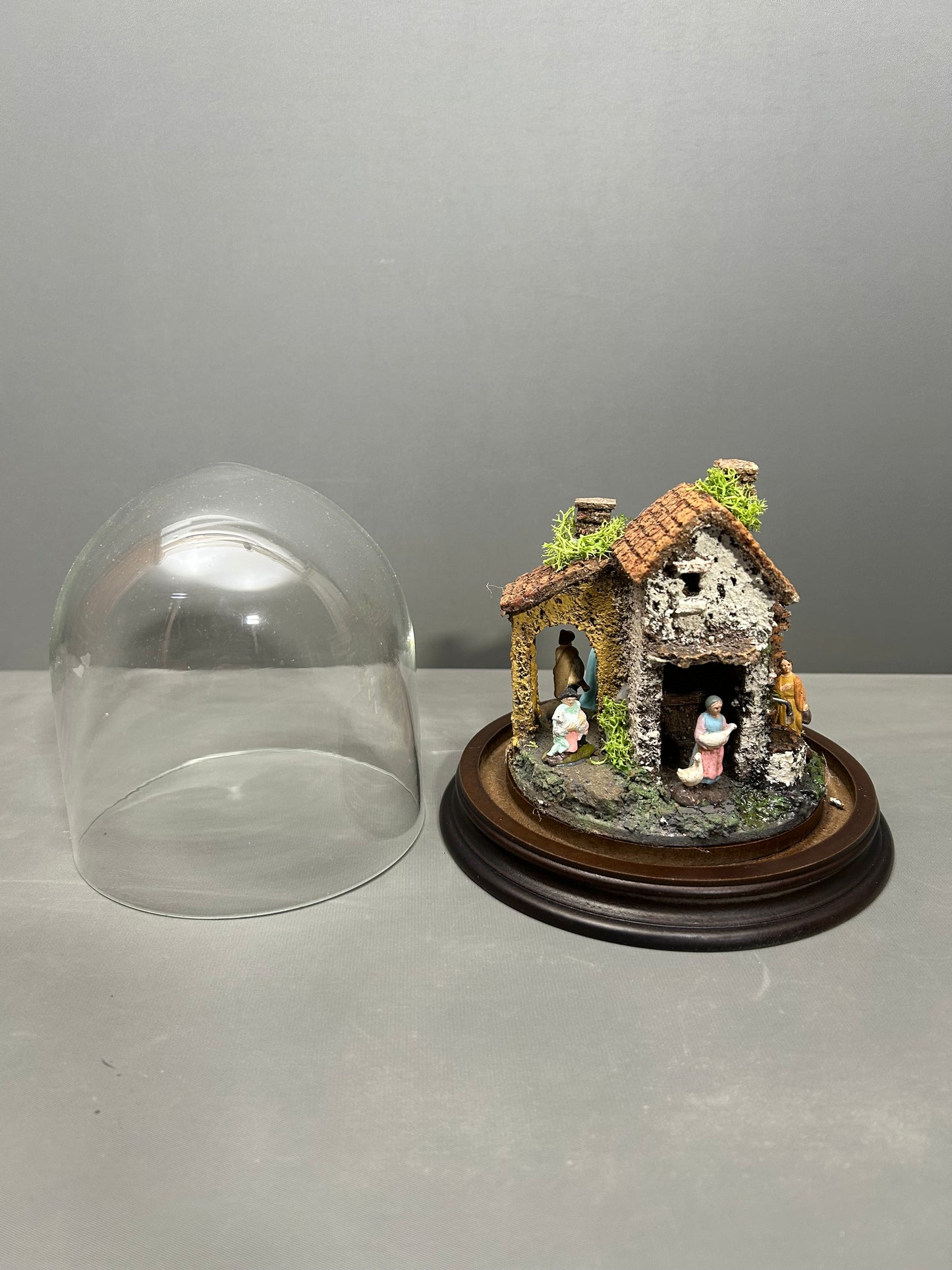 Presepe in campana di vetro mod 0100